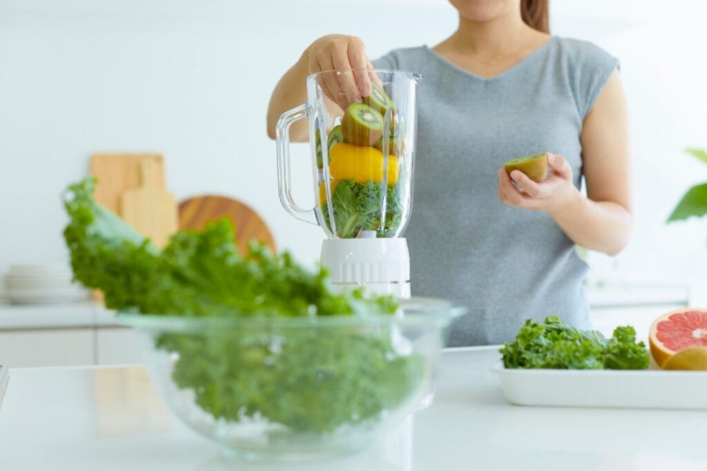 blendowanie soku z jarmużu