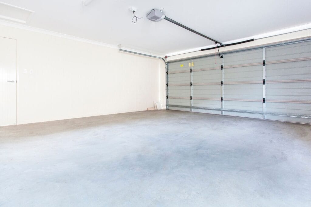 betonowa posadzka w garażu